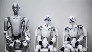 Çinli Unitree’den yüksek hızlı insansı robot: 2 metre zıplayabiliyor