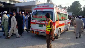 Pakistan’da polis karakolu önünde intihar saldırısı: 14 kişi hayatını kaybetti