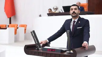 CHP'li Gökçek, İbrahim Kılıçer'in ölümünün eğitim sistemindeki adaletsizlik ve siyasi baskıların sonucu olduğunu belirtti