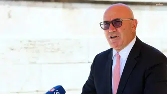 Öğretmenler Günü'nde CHP'li Mahmut Tanal eğitimdeki sorunlara dikkat çekti: "Mülakat ve güvencesizlik sona ermeli"