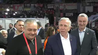 Mansur Yavaş, CHK Kurultayı'nda oy kullandı: "Ülkemiz için hayırlı olsun"