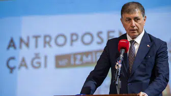 İzmir'de Antroposen Çağı Tartışıldı: Başkan Tugay, Yeni Politikalar Üzerine Vurgu Yaptı