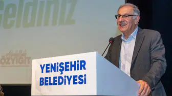 Mersin Yenişehir'de Prof. Dr. Ruşen Keleş, demokrasi ve çevre bilincini vurguladı