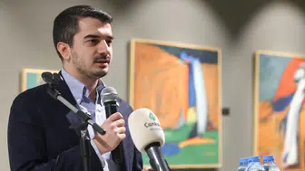 Zafer Gençaydın'ın retrospektif sergisi Çankaya'da sanatseverlerle buluştu, 1 Mart'a dek açık kalacak