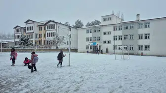 Mahmut Tanal’dan “ek ders iadesi” iddiaları için soru önergesi: Ücretli öğretmenlerden para geri mi isteniyor?