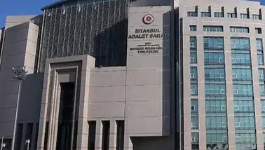 İrem Sak, Danla Biliç, Aleyna Tilki uyuşturucu soruşturmasında gözaltına alındı; Şeyma Subaşı için yakalama kararı çıktı