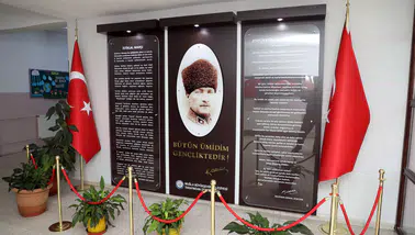 Muğla'da 54 okulda Atatürk büstü ve bakım çalışmalarıyla eğitim koşulları iyileştirildi