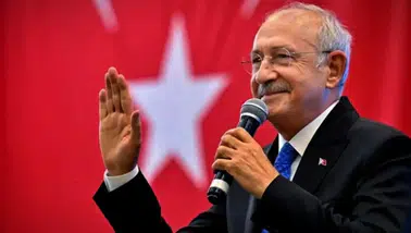 Kemal Kılıçdaroğlu'ndan Ev Hapsindeki Gazeteciler İsmail Saymaz ve Murat Ağırel'e Dayanışma Telefonu