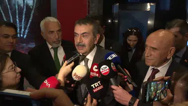 Bakan Tekin, Kılıçdaroğlu'nu nikaha davet etmek için CHP Genel Merkezi'ni ziyaret etti