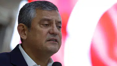 Özgür Özel, iktidar hedeflerini Kırıkkale'de açıkladı: "Adaletle devleti buluşturmaya geliyoruz"