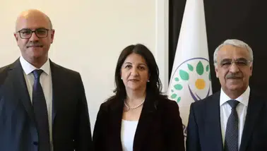 DEM Parti'den Erdoğan'ın Yeniden Adaylığına Şartlı Destek Sinyali: Cengiz Çandar Anayasa Değişikliğini İşaret Etti