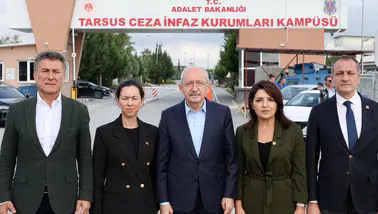 Kılıçdaroğlu, Vahap Seçer ile Abdullah Özyiğit'i cezaevinde ziyaret etti