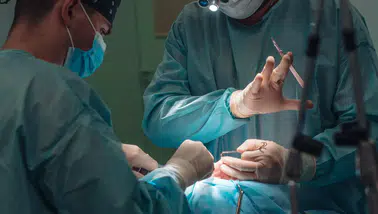 İstanbul'da Estetik Ameliyatı Faciası! 46 Yaşındaki Kadın Ameliyat Masasında Hayatını Kaybetti