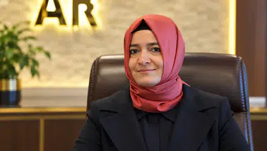 Fatma Betül Sayan Kaya AK Parti'den İhraç Edildi! Kararı Eyyüp Kadir İnan Açıkladı