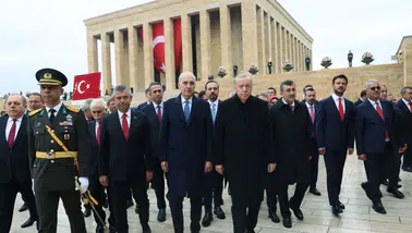 Cumhurbaşkanı Erdoğan, Cumhuriyet Bayramı'nda Anıtkabir'i ziyaret ederek Atatürk'ü andı