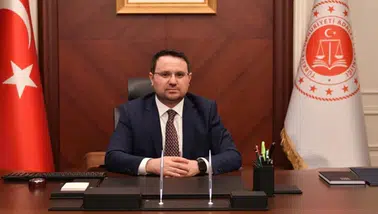 Adalet Bakanı Açıkladı: Çocukları cinsiyetsizliğe yönlendiren yayınlara karşı yasal düzenleme geliyor