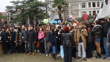 CHP Lideri Özgür Özel’den Boğaziçi Üniversitesi Öğrencilerine Destek Ziyareti