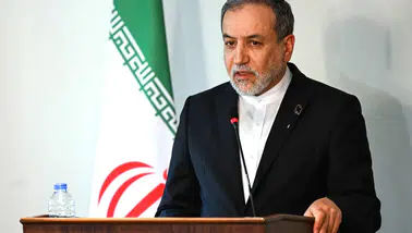 İran'dan Hürmüz Boğazı açıklaması: Çatışma riski nedeniyle gemi trafiği yavaşladı