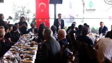 Çankaya’da esnaf buluşması: Hüseyin Can Güner Bahçelievler’in taleplerini dinledi