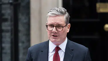 Keir Starmer üzerindeki baskı büyüyor: İngiltere İşçi Partisi’nde liderlik krizi kapıda