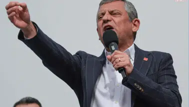 Özgür Özel, İzmir'de çağrıda bulundu: 2 milyon üyeyle genel başkanı seçelim