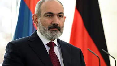 Ermenistan Seçimlerinde Sürpriz Sonuç! Paşinyan Birinci Çıktı Ama Tek Başına Hükümet Kuracak Çoğunluğa Ulaşamadı