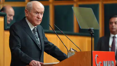 Devlet Bahçeli’den Özgür Özel’e : “Ateşe Körükle Gitmek Değil, Aklıselimle Hareket Etmek Gerekir”