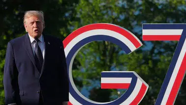 Trump'tan Dünyayı Sarsan İran Açıklaması: "Beğenmezsem Bomba Atmaya Yeniden Başlarız"