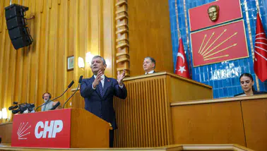 CHP Grubu’nda “para iadesi” gerilimi: Yeni parti öncesi vekiller tek tek arandı