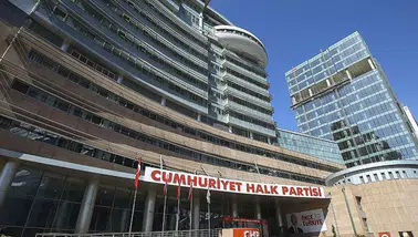 CHP’den Menderes Belediye Başkanı İlkay Çiçek için kesin ihraç talebi