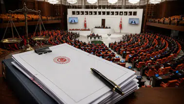 Türkiye'nin beklediği çerçeve yasa Meclis'e sunuldu; işte kapsamı ve tüm maddeleri!