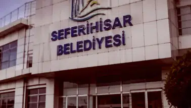 Seferihisar Belediyesi'nde rüşvet soruşturmasında 43 kişi gözaltında!