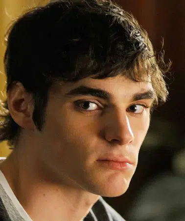 Breaking Bad'in Walter White Jr.'ı RJ Mitte 34 Yaşında Hayatını Kaybetti! Ölüm Nedeni Araştırılıyor