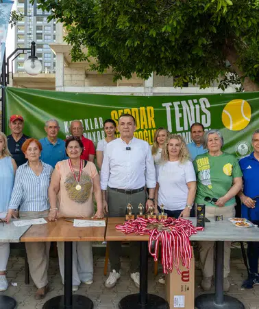 Kuşaklar Aynı Kortta Buluştu: Yenişehir’de Tenis Turnuvası Heyecanlı Finalle Tamamlandı