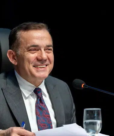 Abdullah Özyiğit 7 yıllık hizmet dönemini anlattı: “Yenişehir’in geleceğini bilimle inşa ettik”