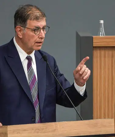 İzmir Büyükşehir ve ESHOT faaliyet raporları kabul edildi: Cemil Tugay’dan sert mesajlar