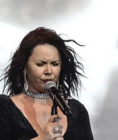 Şebnem Ferah Konser Biletleri 26 Dakikada Tükendi: 150 Bin Kişi Kuyruğa Girdi