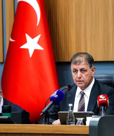İzmir'de Başkan Cemil Tugay, Harmandalı ve EXPO alanıyla ilgili önemli açıklamalarda bulundu