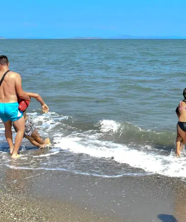 İzmir sahillerinde güvenlik seferberliği! 279 cankurtaran göreve hazır