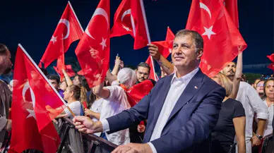 İzmir'de Cumhuriyet Bayramı coşkusu: "Cumhuriyet Her Yerde" etkinlikleri başlıyor!