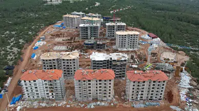 CHP'Lİ CUMHUR UZUN: MENTEŞE’DEKİ TOKİ KONUTLARI 3 YILDIR ORTADA YOK, VATANDAŞI OYALIYORLAR!