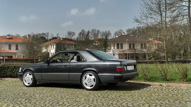 5 bin liraya Mercedes satarken yakalandı!