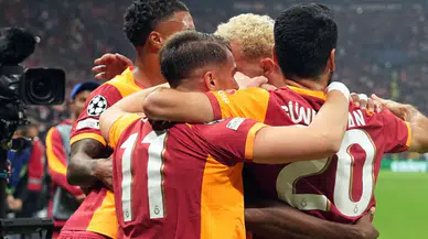 Galatasaray, Şampiyonlar Ligi'nde Liverpool'u 1-0 yenerek 3 puan kazandı!