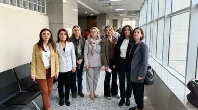 CHP'li kadın milletvekillerinden Eda Saraç'a destek