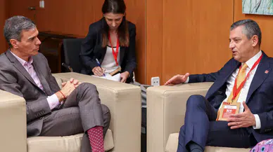 Özgür Özel, Madrid'de İspanyol Başbakan Sanchez ile demokrasi dayanışmasını görüştü