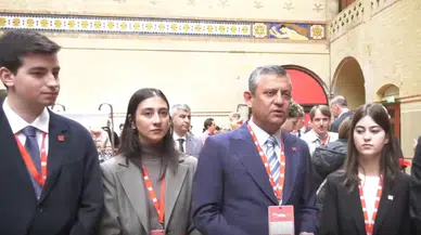 CHP lideri Özgür Özel, Amsterdam’da PES kongresine katıldı