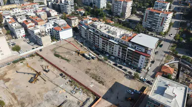 İzmir Çiğli’de Yeşil Dönüşüm Ve Cumhuriyet Coşkusu Bir Arada