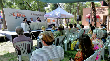 63 yayınevi, 463 yazar, binlerce okur İzmir Bornova’da 6. Kitap Günleri’nde buluştu