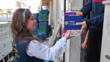 Buca Belediyesi'nden ihtiyaç sahiplerine gıda yardımı ile dayanışma hamlesi