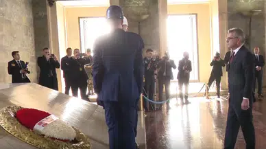 KKTC Cumhurbaşkanı Erhürman, Ankara'daki ziyaretine Anıtkabir ile başladı